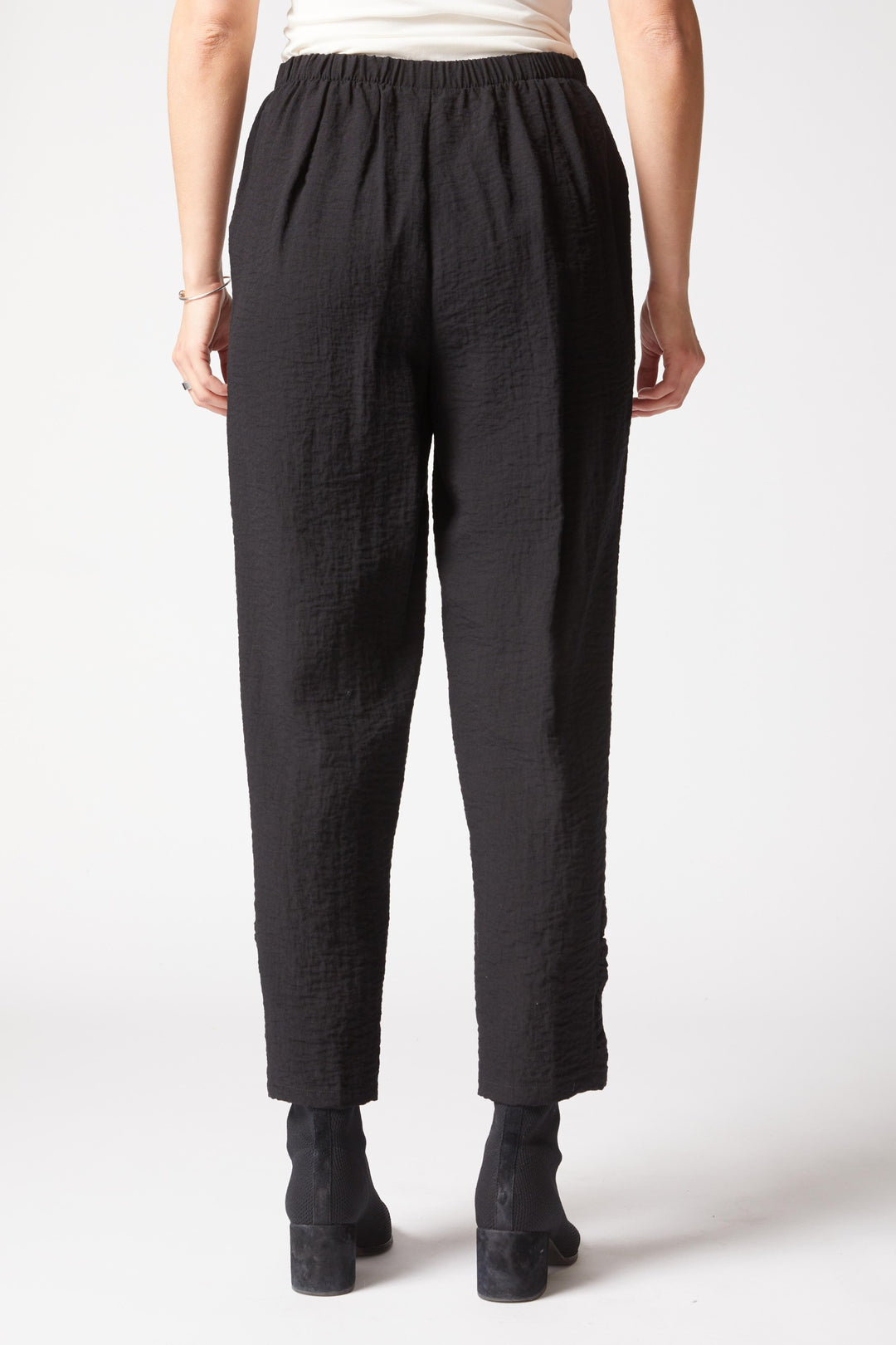 Black Ruched Ankle Pant