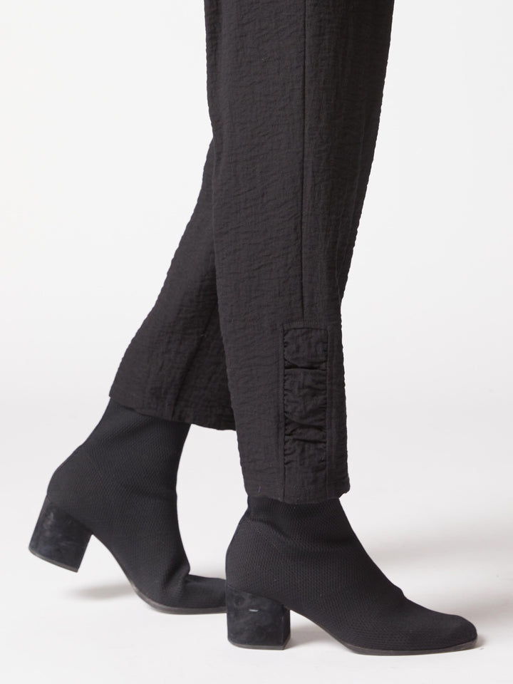 Black Ruched Ankle Pant