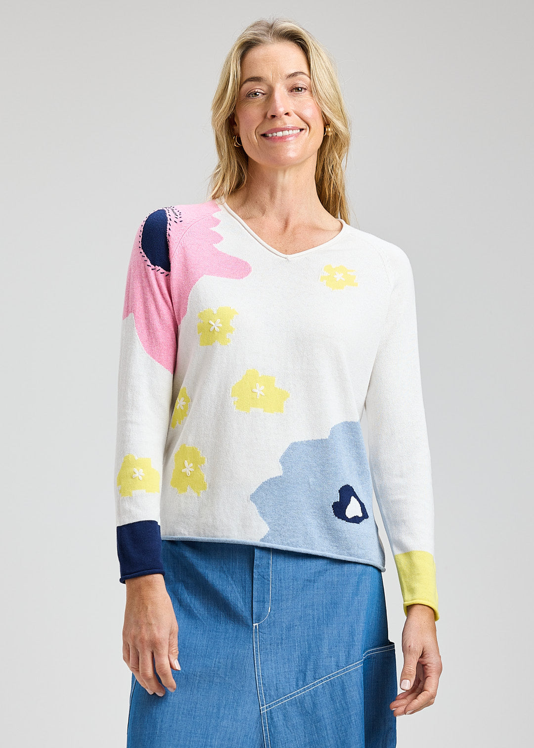 White Garden Pond Sweater | Cathy Allan Ladieswear