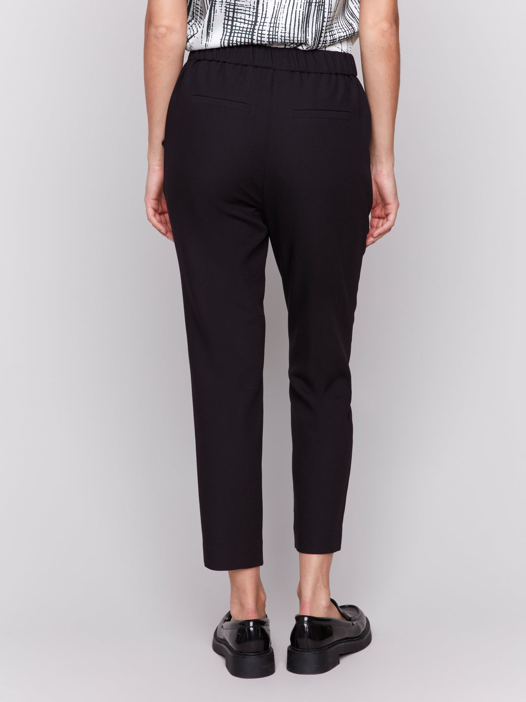 Black Crepe Pull On Crop Pant