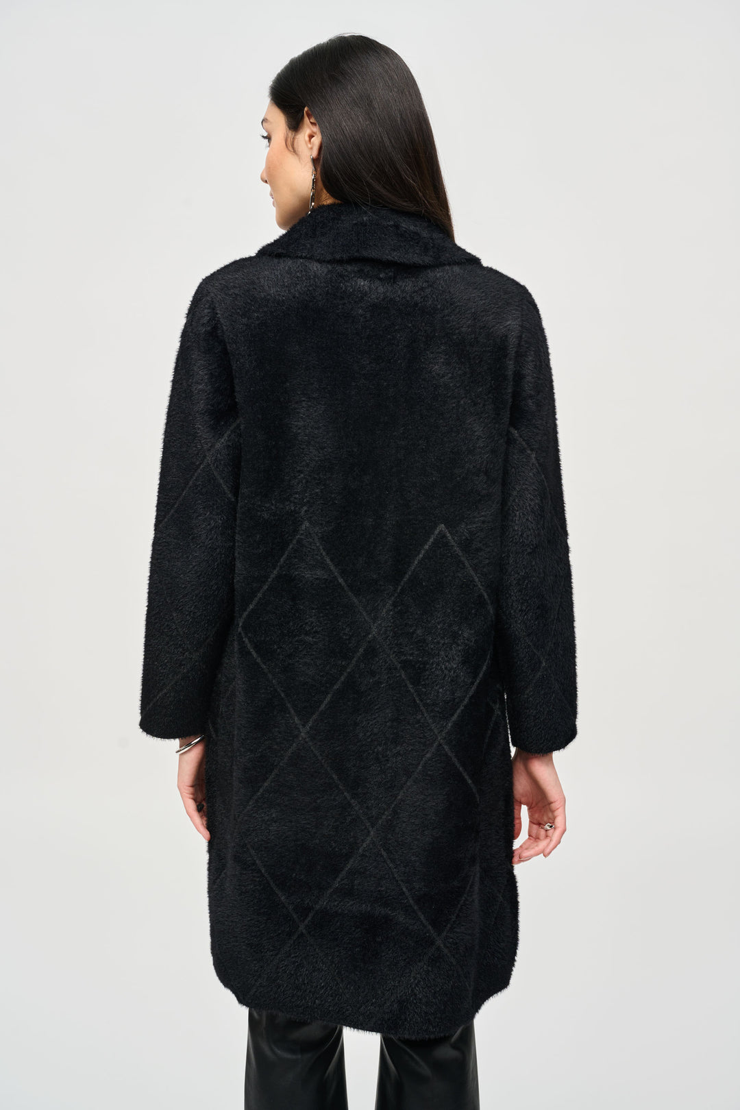 Black Diamond Pattern Plush Knit Coat