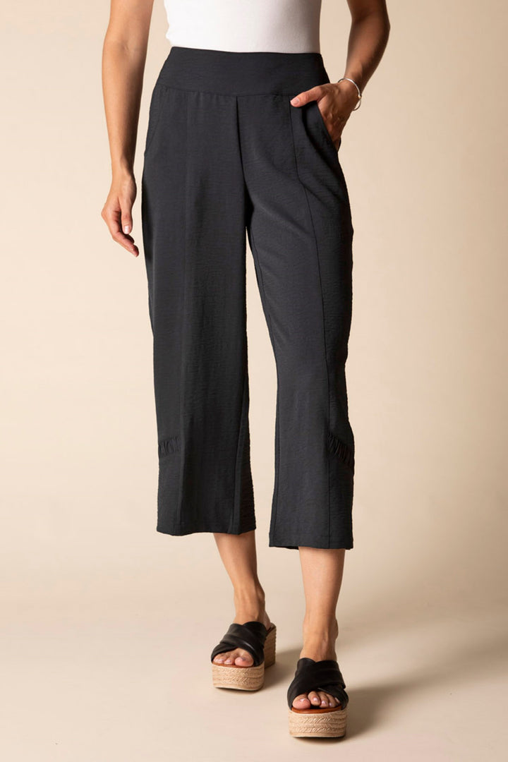 Black Ruched Hem Detail Crop Pant