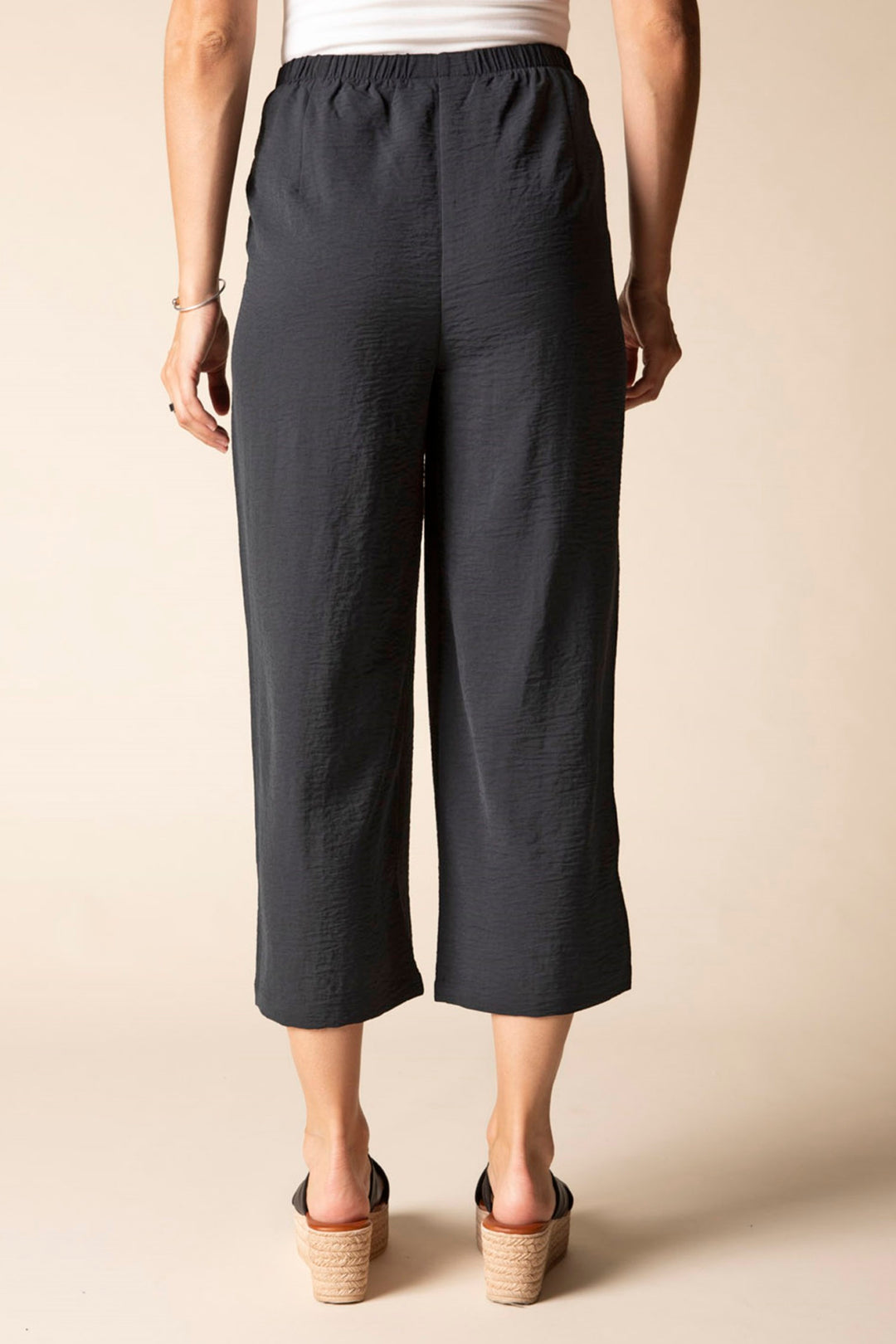 Black Ruched Hem Detail Crop Pant