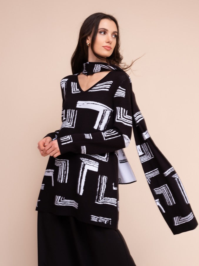Black and White Graphic Chalk Pattern Sweater With Scarf