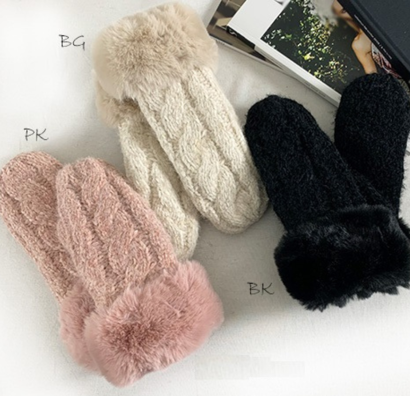Chenille Cable Knit Mittens