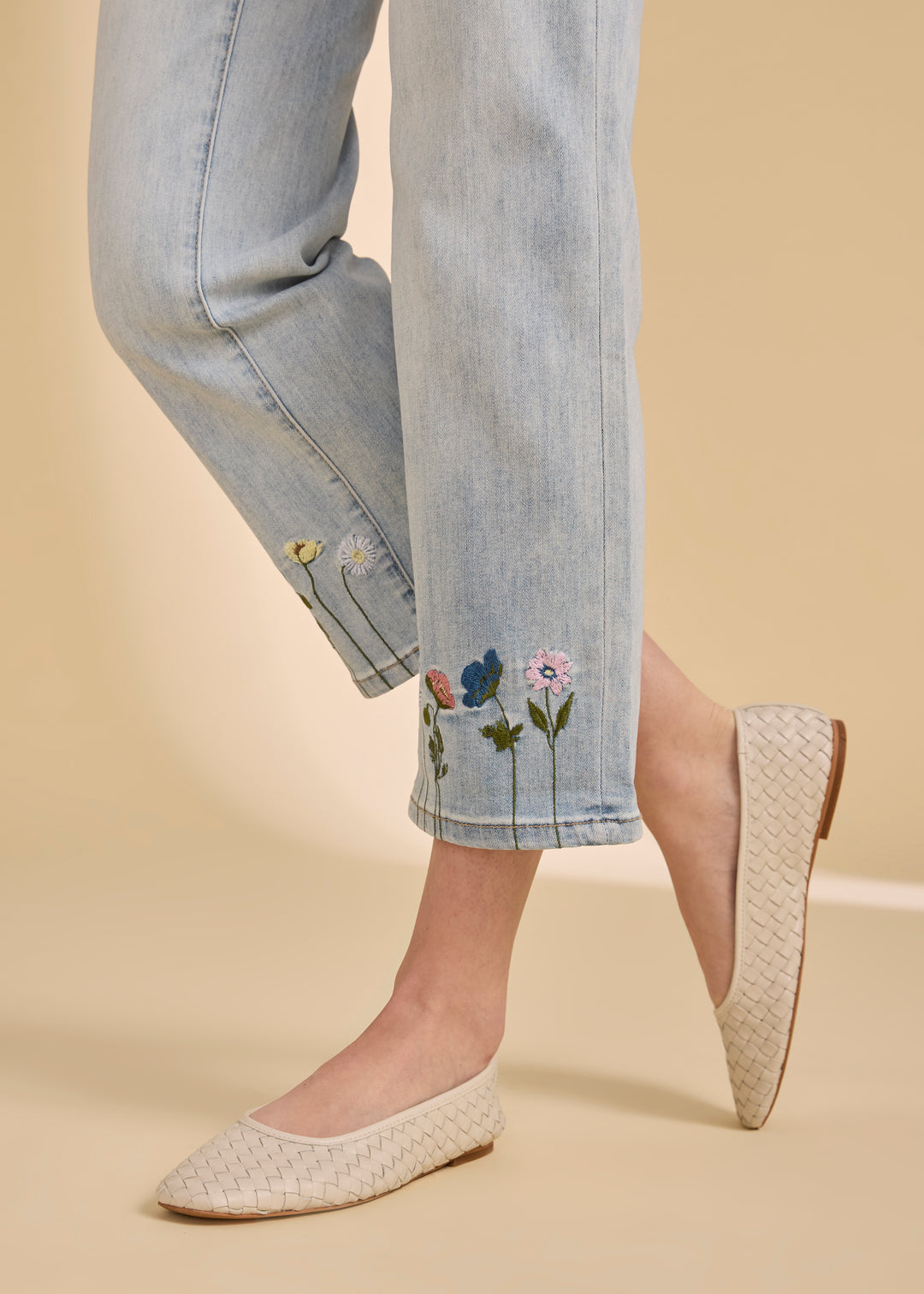 Embroidered Flower Straight Crop Jean
