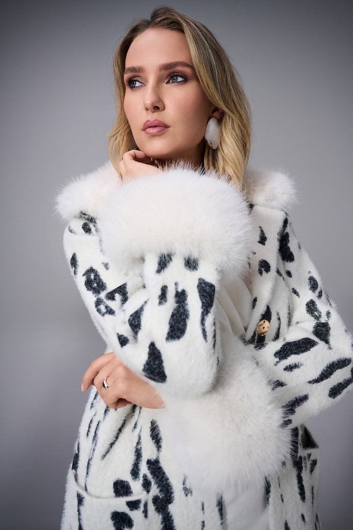 Feather Yarn and Faux Fur Animal Jacquard Coat