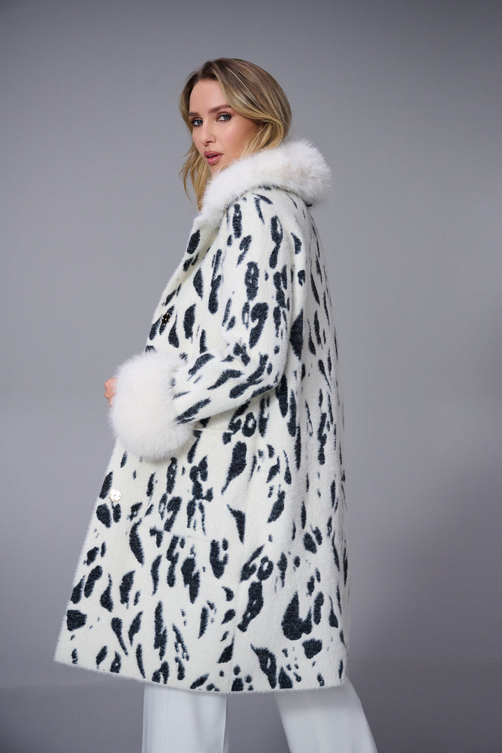 Feather Yarn and Faux Fur Animal Jacquard Coat
