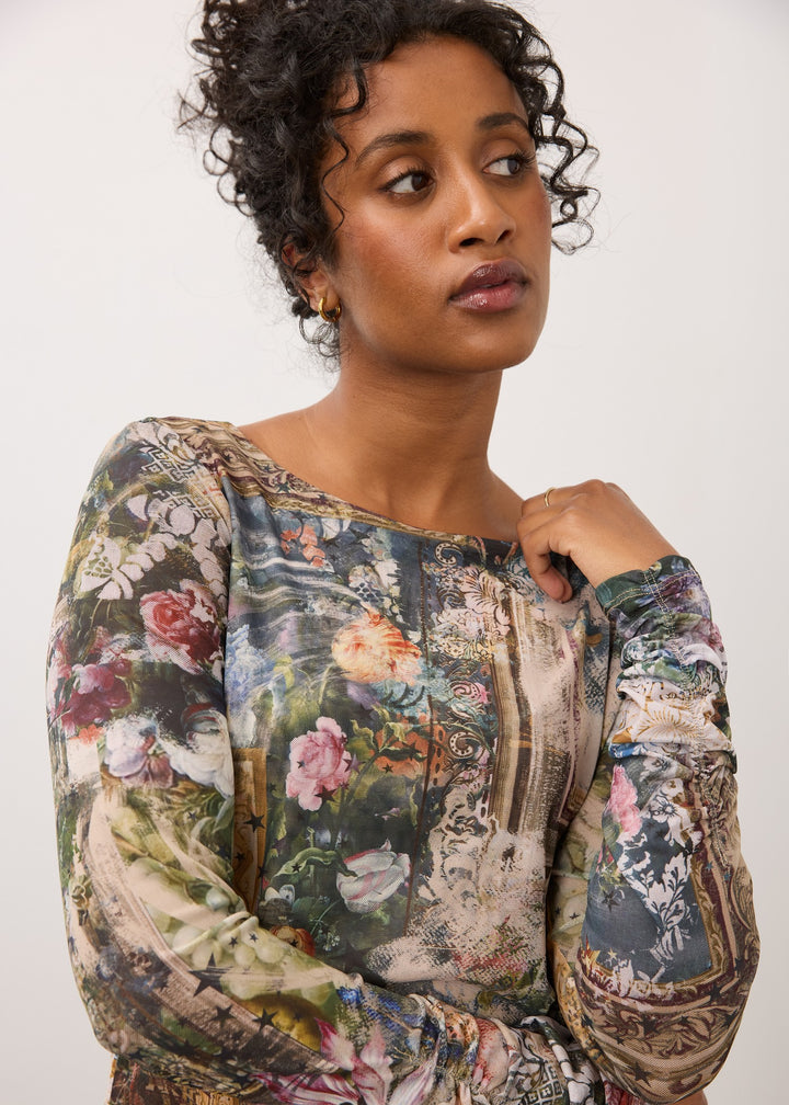 Gallery Print Mesh Knit Top