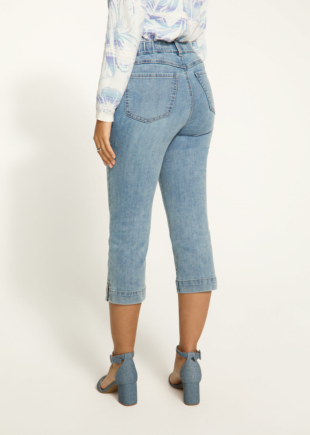 Indigo Blue Pull On Capri Pant