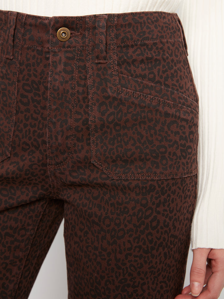 Leopard Print Patch Pocket Cropped Pant