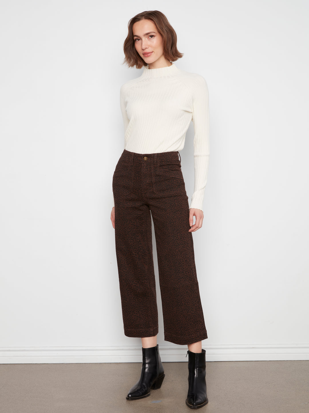 Leopard Print Patch Pocket Cropped Pant