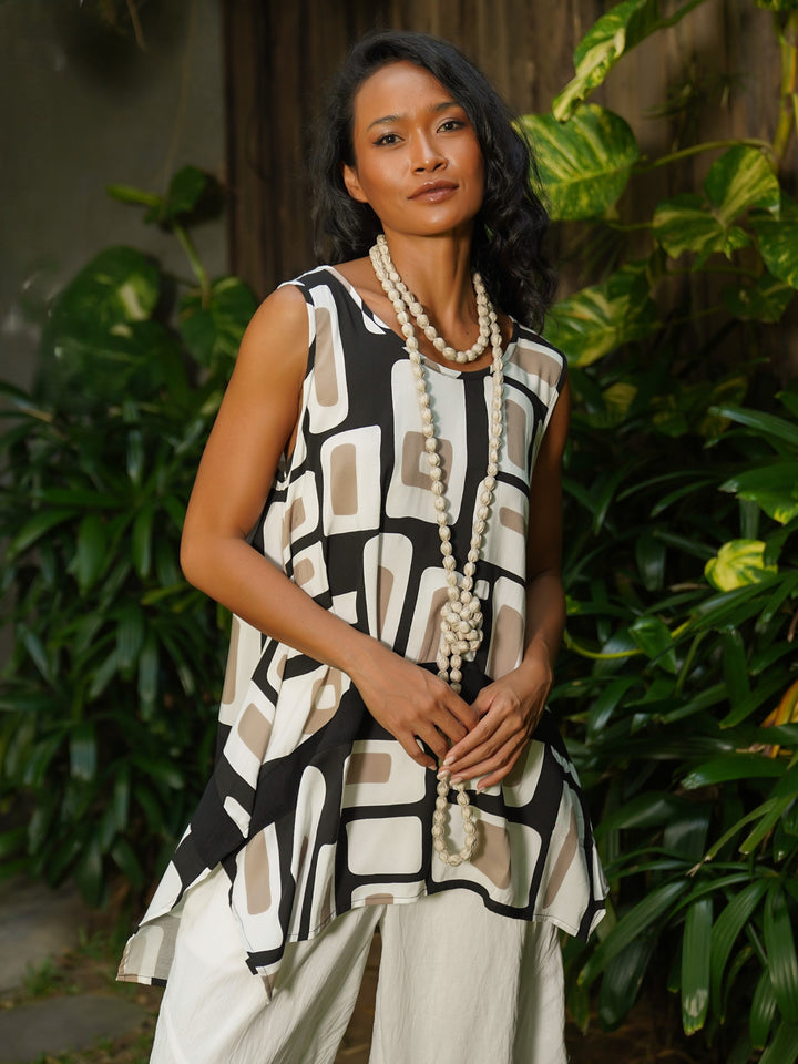 Magali Black Print Asymmetrical Tunic