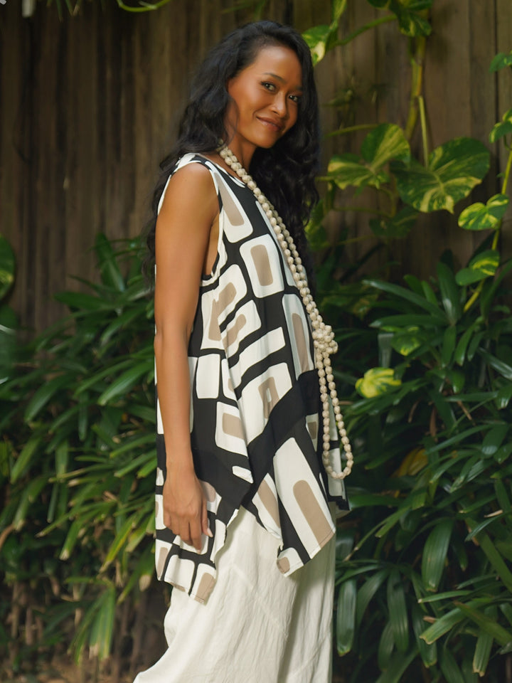 Magali Black Print Asymmetrical Tunic
