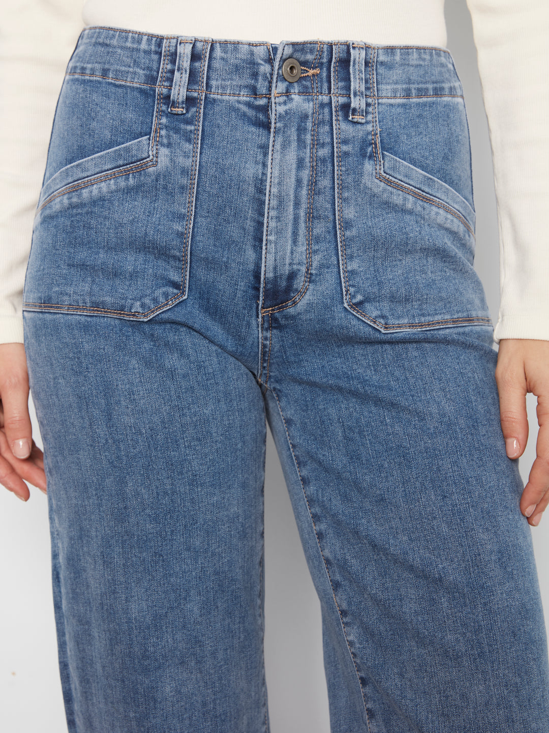 Medium Blue Patch Pocket Cropped Wide Leg Jean