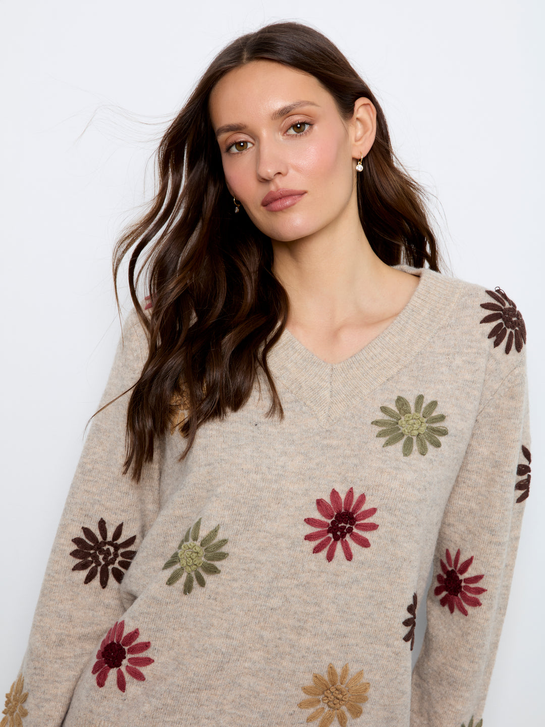 Natural Flower Embroidered V-Neck Sweater