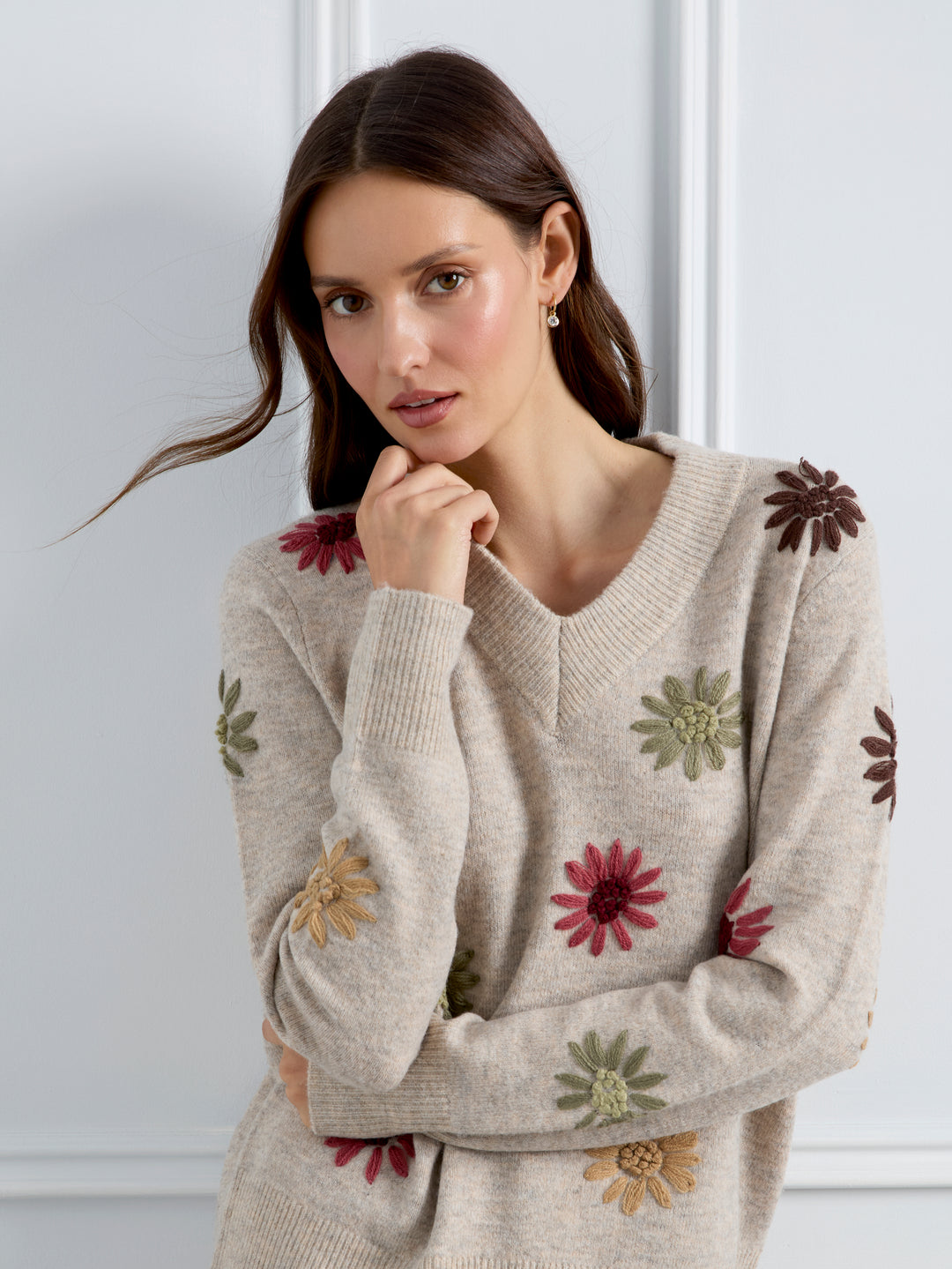 Natural Flower Embroidered V-Neck Sweater