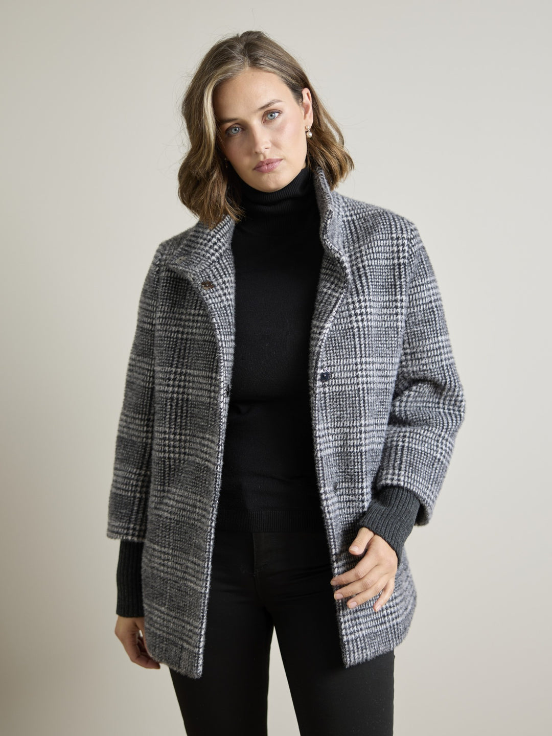 Olga Black and White Houndstooth Coat