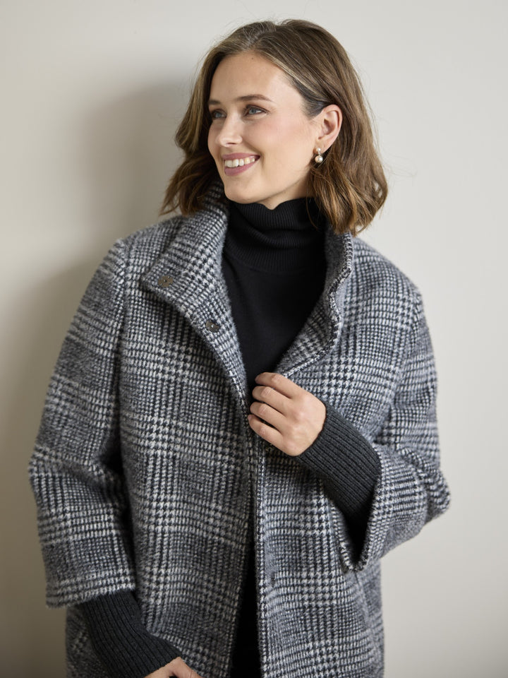 Olga Black and White Houndstooth Coat