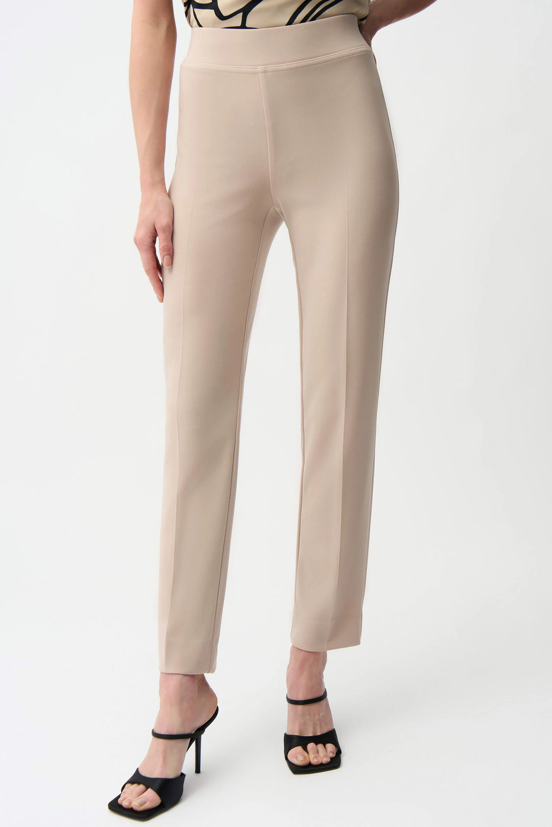 Parchment Essential Back Slit Pant