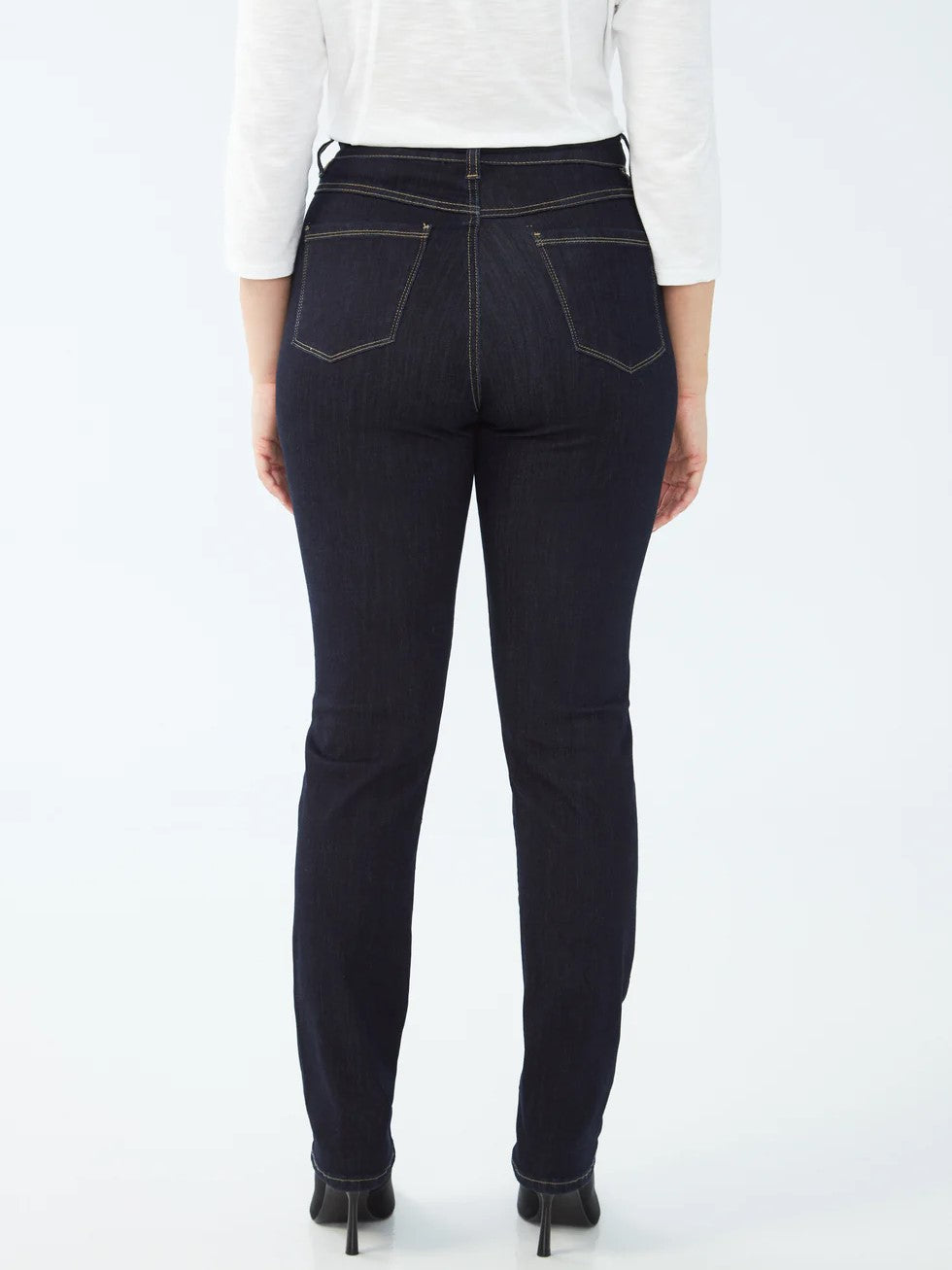 Petite Peggy Cool Max Straight Leg Jean