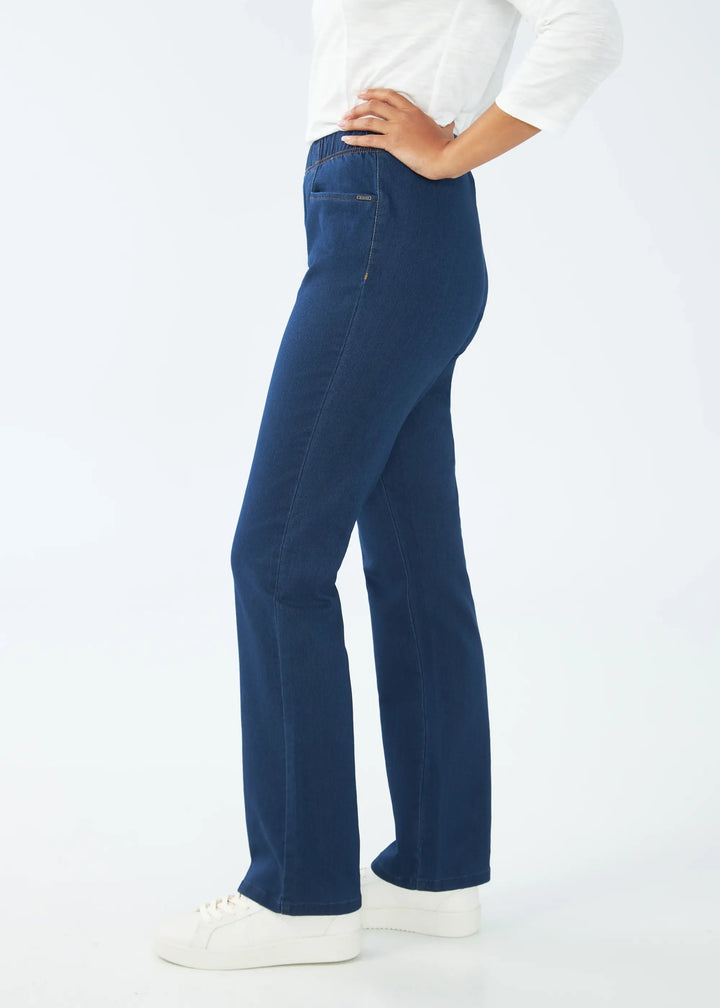 Petite Pull-On Suzanne Bootcut Jean