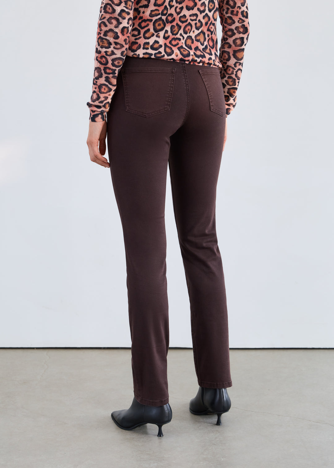Petite Rich Brown Suzanne Straight Leg Jean