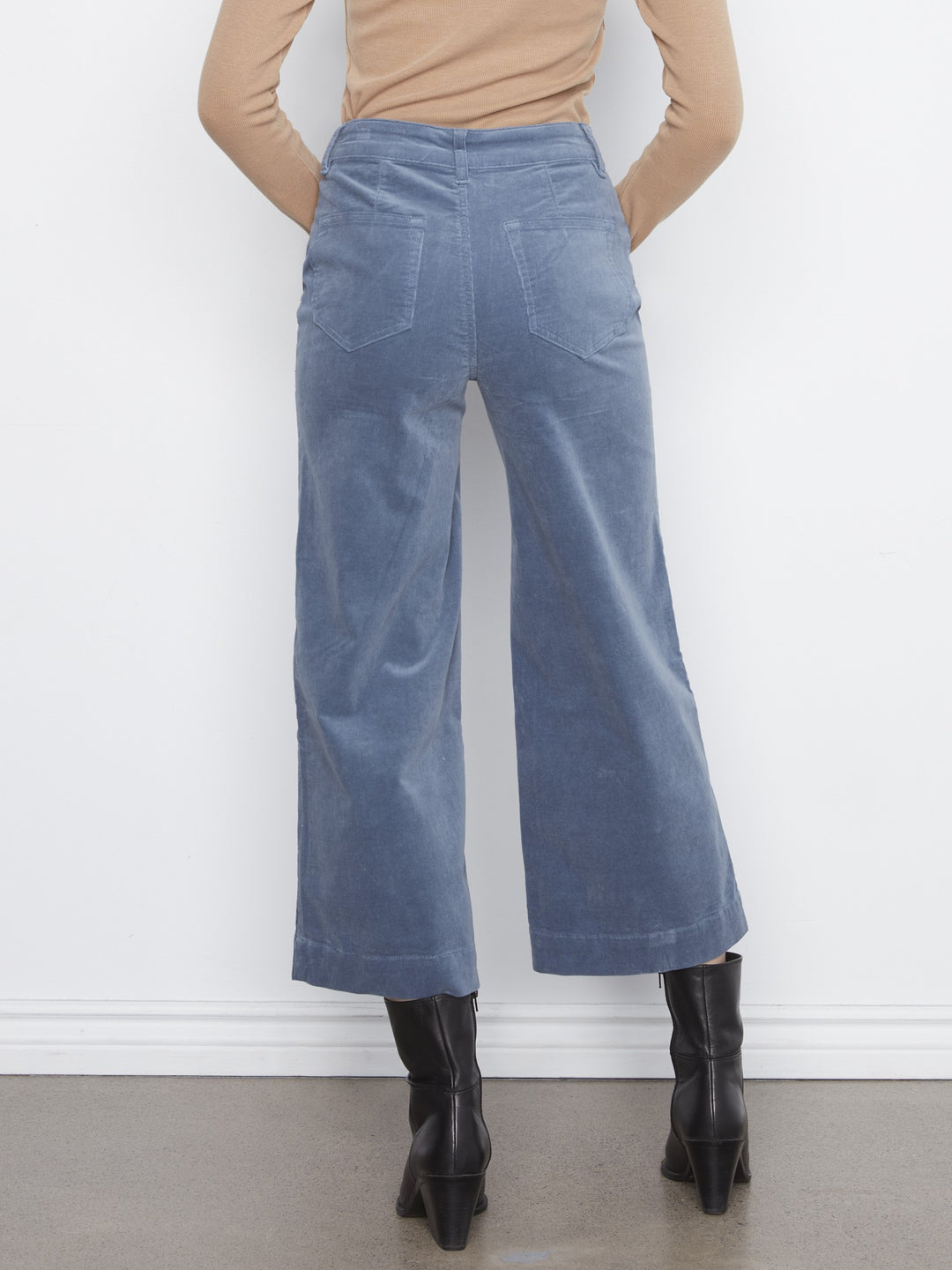 Storm Patch Pocket Corduroy Cropped Flare Pant