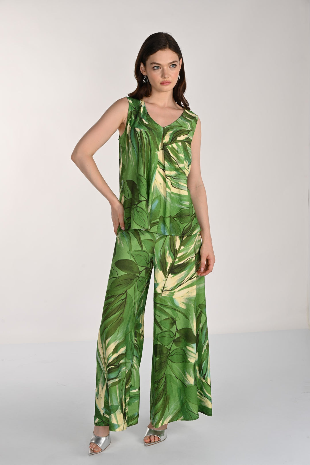 Tropical Leaf Print Front Pleat Top