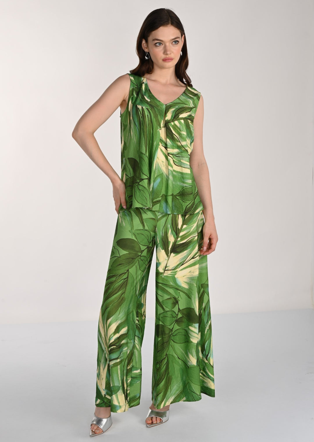 Tropical Leaf Print Wide Leg Pant