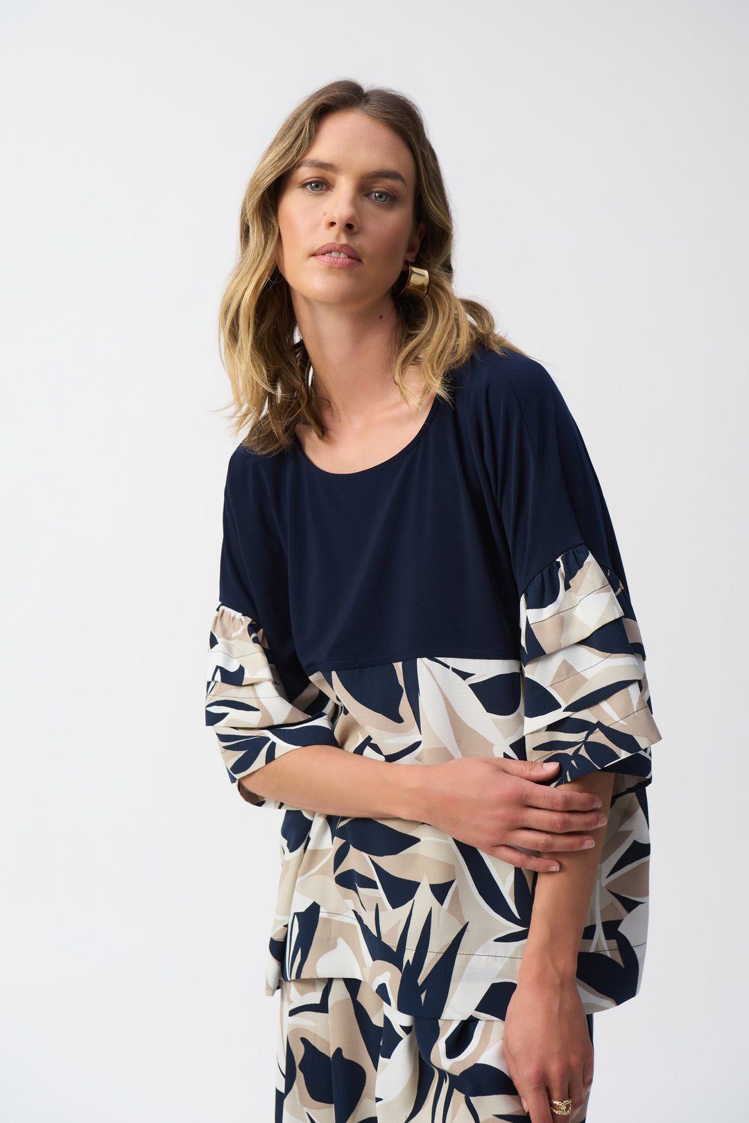 Tropical Print Boxy Top With Pleated Sleeve
