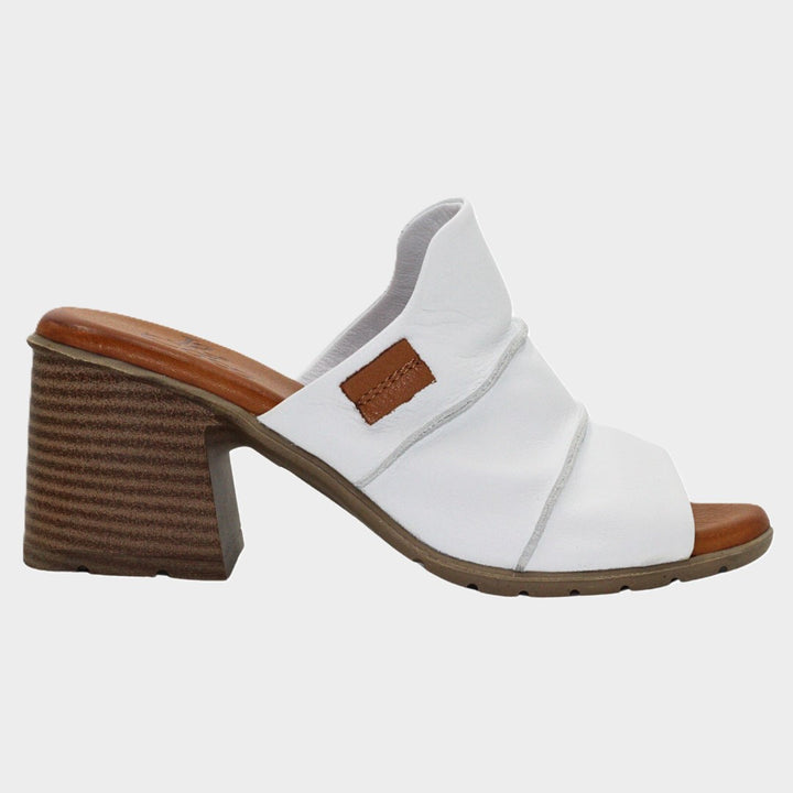 White Bonnie Pintuck Leather Sandal