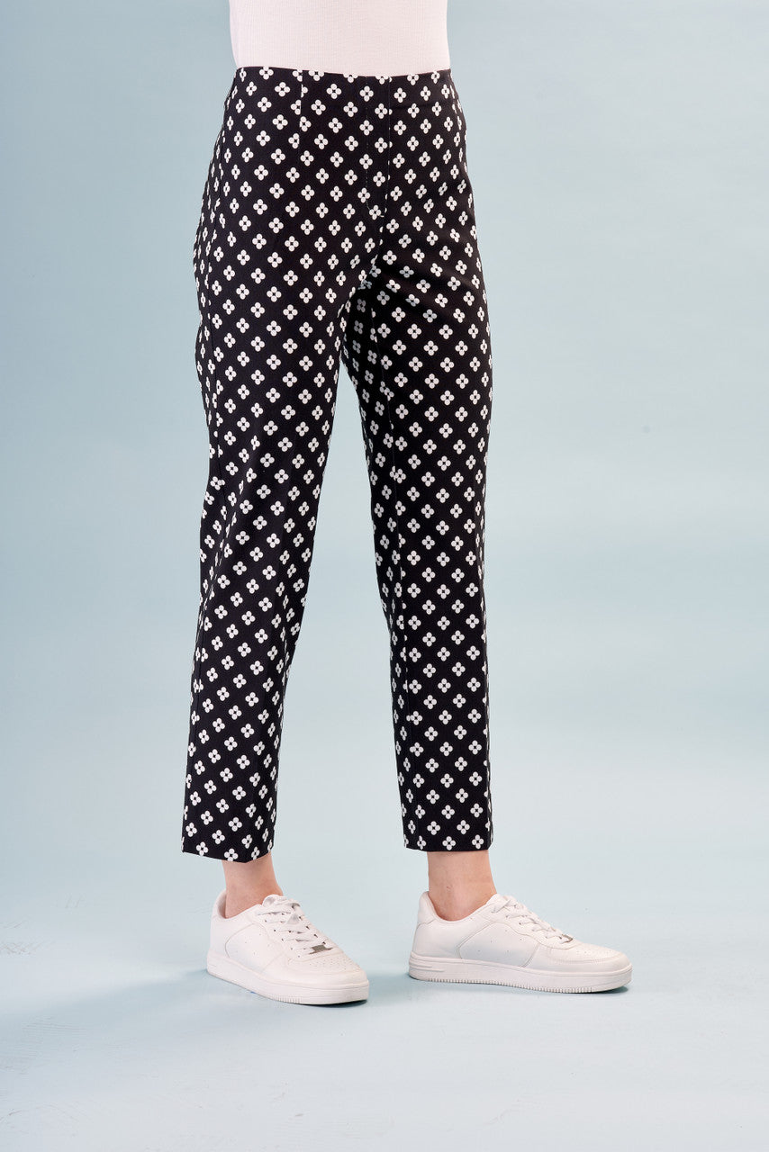 A New Day Women's Geometric Print Slim Ankle Pants (Black/Cream